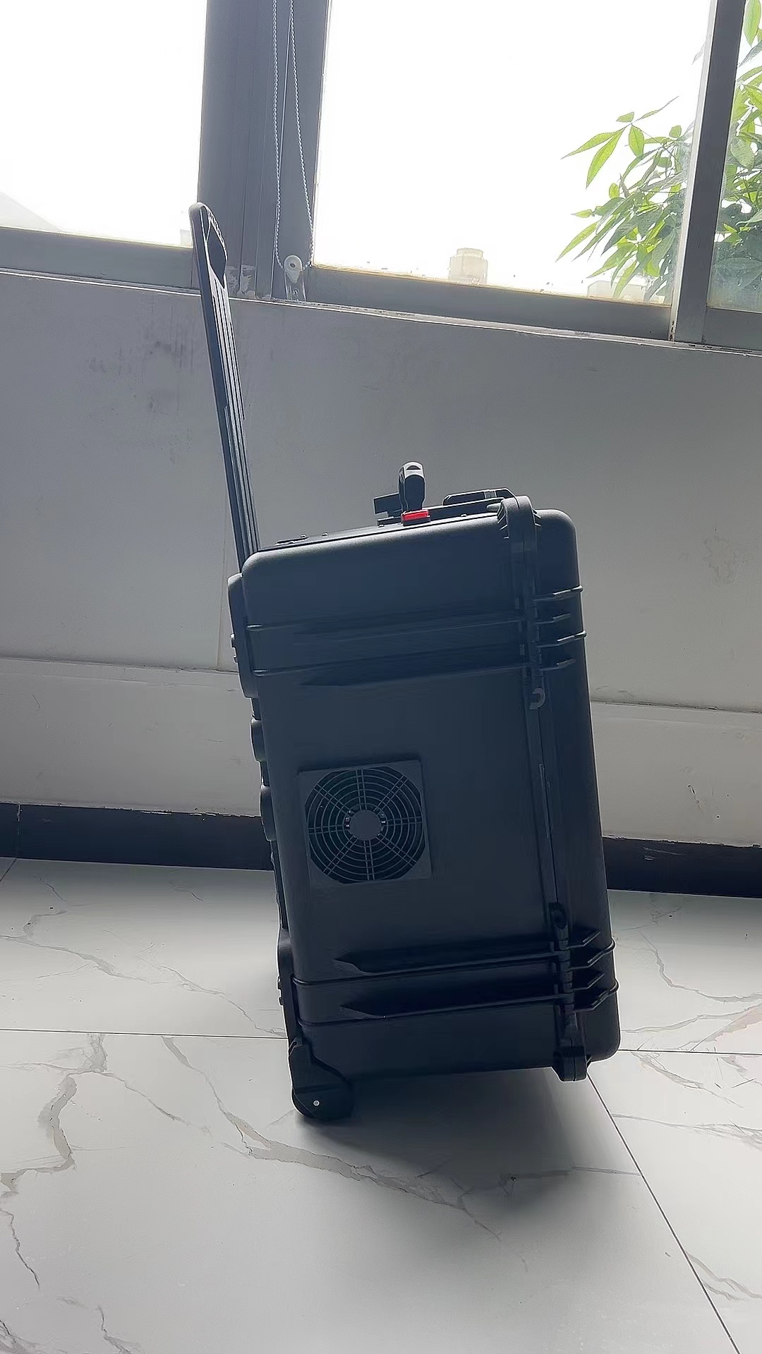 凤阳手拉箱型移动通信干扰器